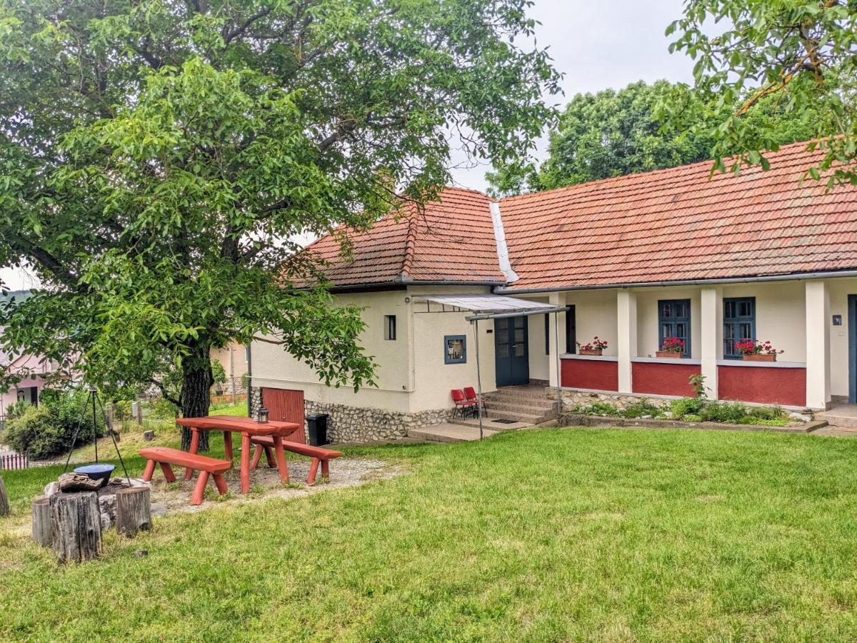 Guest House Magyar Route 66 Szilvásvárad Quarto foto